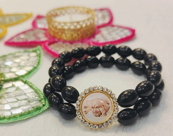 Jai Guruji Black Bracelet  - Black, Free Size