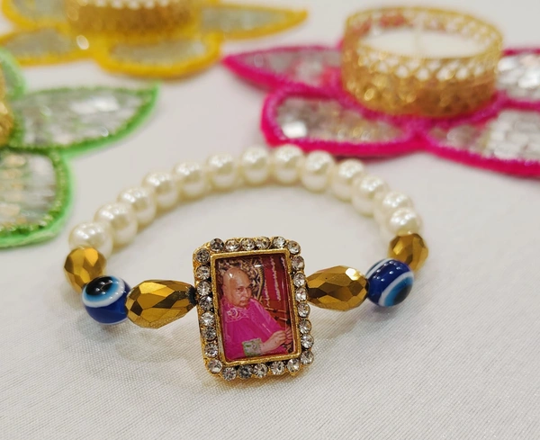 Jai Guruji Bracelet  - White, Free Size