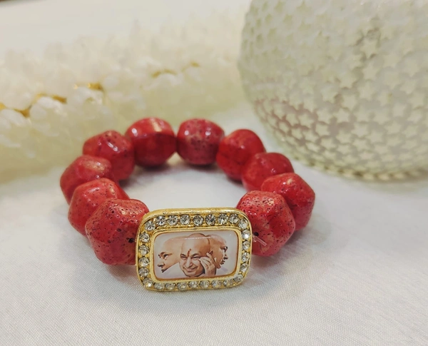 Jai Guruji Stone Bracelet  - Red, Free Size