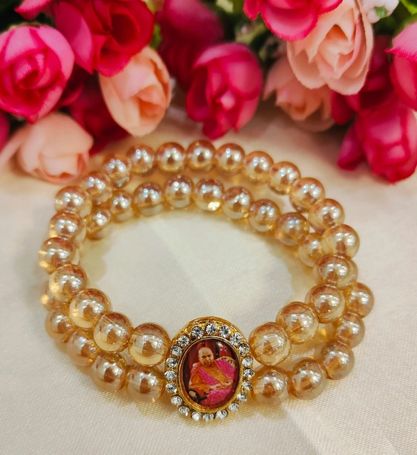 Guruji Bracelet  - Salomie, Free Size