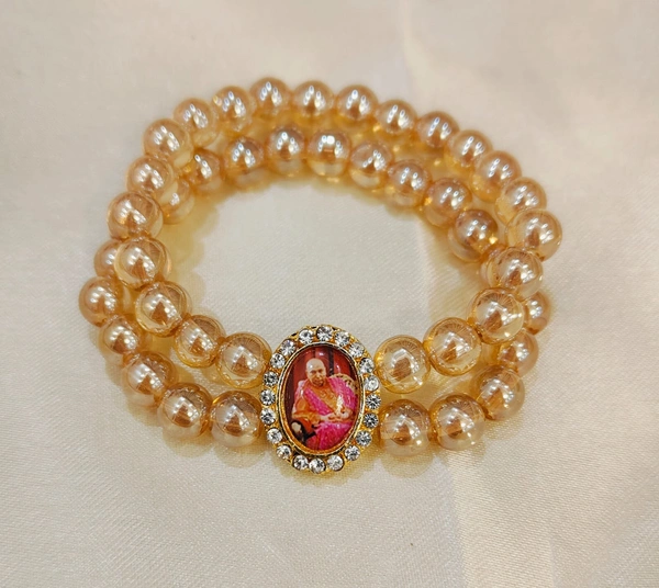 Guruji Bracelet  - Salomie, Free Size