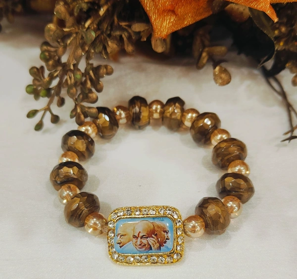 Jai Guruji Monalisa  Bracelet  - Gold, Free Size