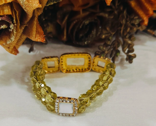 Jai Guruji Bracelet  - Green, Free Size