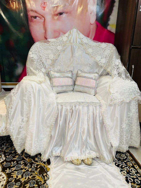 Guruji 16 Pcs Chola Set