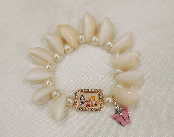 Jai Guruji Shell Bracelet With Butterfly Charm (Random Colour Charm) - White
