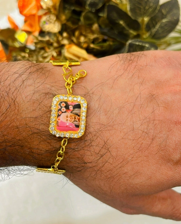 Jai Guruji Gents Bracelet  - Gold, Adjustable
