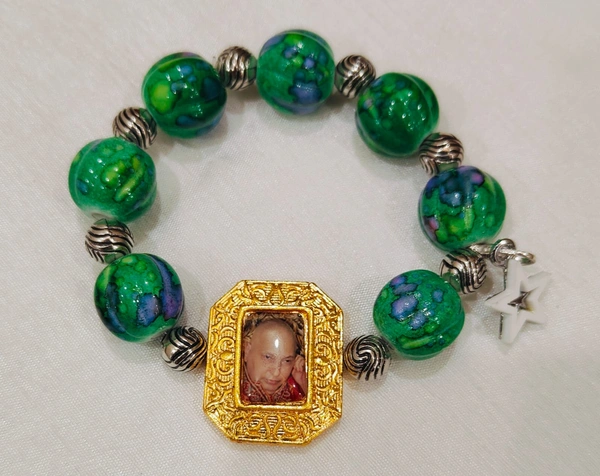 Jai Guruji Star Charm Bracelet  - Green