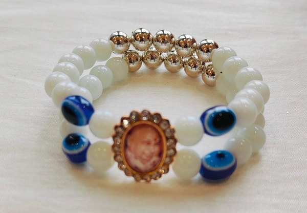 Jai Guruji Evil Eye Bracelet With Pearl And Metal Beads - White, Free Size