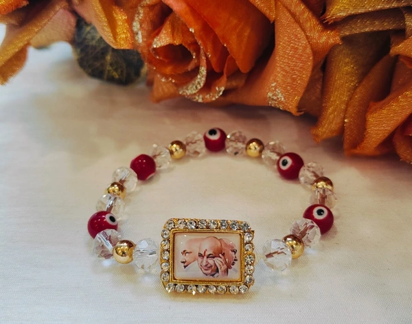 Jai Guruji Bracelet With Red Evil Eye And White Crystals - White, Free Size