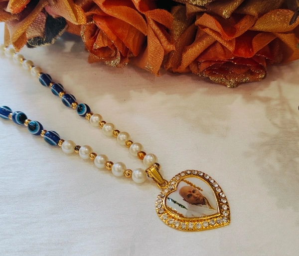 Jai Guruji Pearl And Evil Eye Mala With Heart Shaped Locket - White