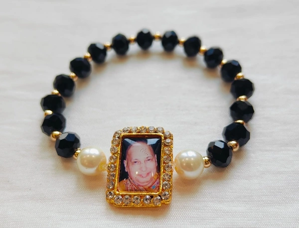 Jai Guruji Bracelet  - Black, Free Size