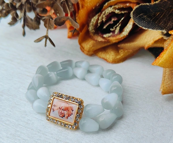 Jai Guruji Imported Malaysian Beads Bracelet  - White, Free Size