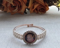 Jai Guruji Rose Gold Openable Bangle Bracelet  - White, Free Size