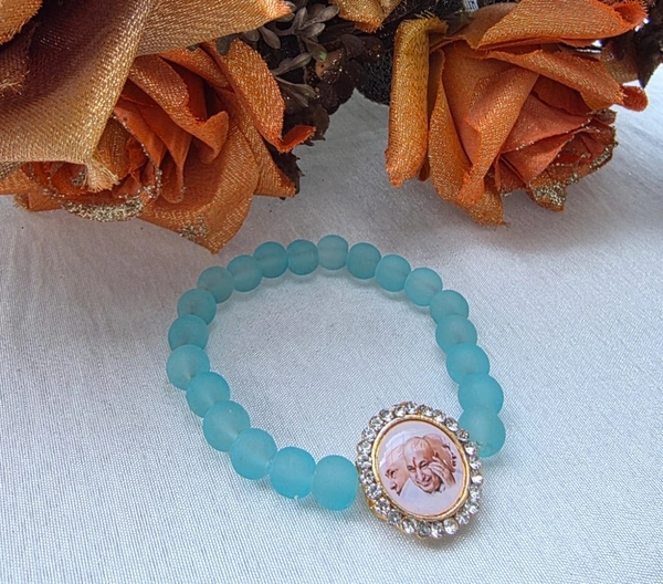 Jai Guruji Matte Beads Bracelet  - Anakiwa, Free Size