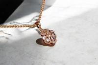 KISONA THE LYRA PENDANT - FREESIZE, GOLD