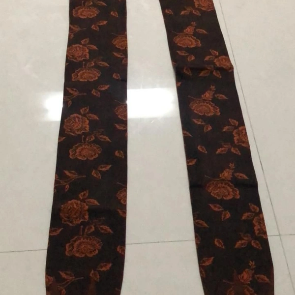 SM READYMADE GARMENT Presents WOMENS SEAMLESS YOGA LEGGINGS E - Green Pink, Red, Creamy, Chocklet, Free Size