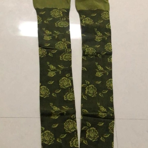 SM READYMADE GARMENT Presents WOMENS SEAMLESS YOGA LEGGINGS E - Green Pink, Red, Creamy, Chocklet, Free Size