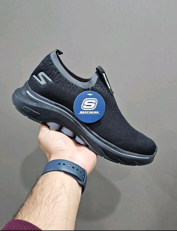 *skechers* 7 A Quality Shoes
 - Black, 7