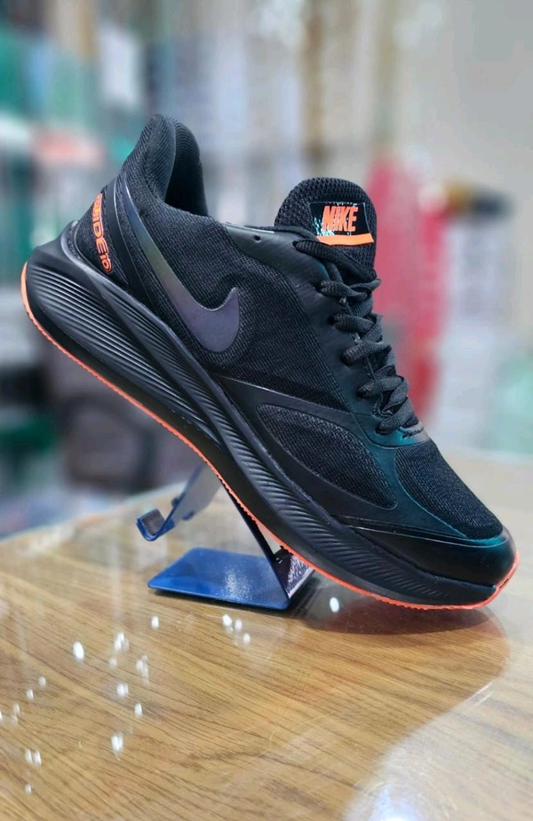 Nike 7 A Quality Shoes - Black, 8