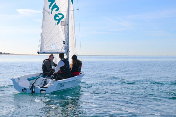 RS SAILING RS TOURA 9 SEATER SAILING BOAT