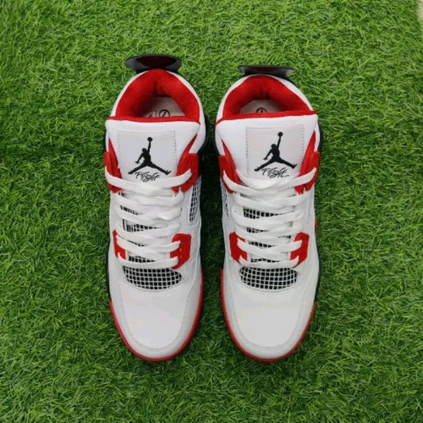 Retro 4 "Fire Red" - UK 6