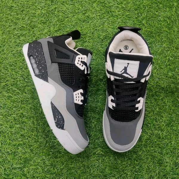 Retro 4 "Fear Pack" - UK 6