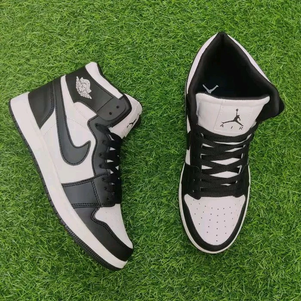 Jordan High "Panda" - UK 8