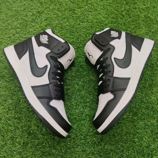 Jordan High "Panda" - UK 9