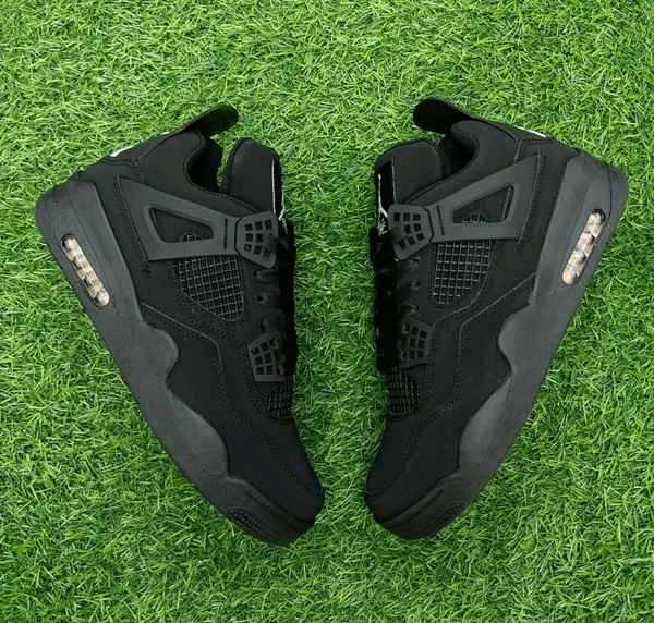 Retro 4 "Black Cat" - UK 8