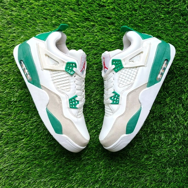 Retro 4 "White Green" - UK 7