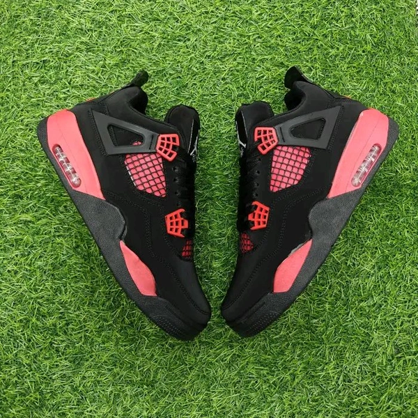 Retro 4 "Red Thunder" - UK 9