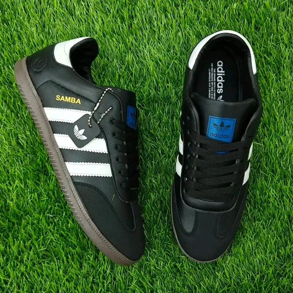 Samba "Black" - UK 7