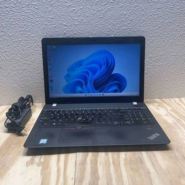 Lenovo ThinkPad i5  - Dorado