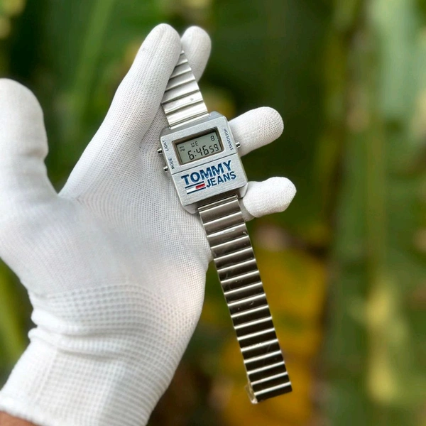 T0mmy Premium Quality Digital Watch With High Quality Strap Best finishing Body & Case - Silver