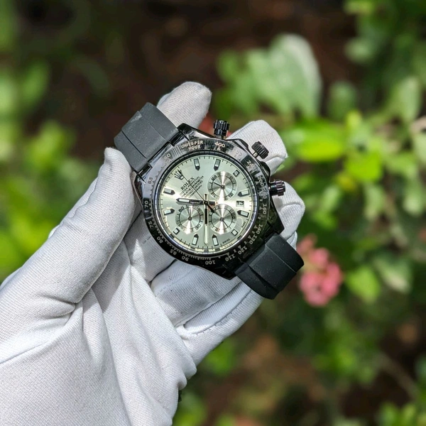 Analog Quartz Movement Collection With High Quality Strap Best finishing Body & Case - SRR1