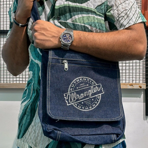 Top Quality Vintage Arts Bag | Ultra Sporty Messenger Sling Bag For Multipurpose Use - SRV7
