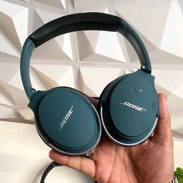 QC 35 II Premium Headphone, Wireless And Connected With IOS & Android - SRBQ2