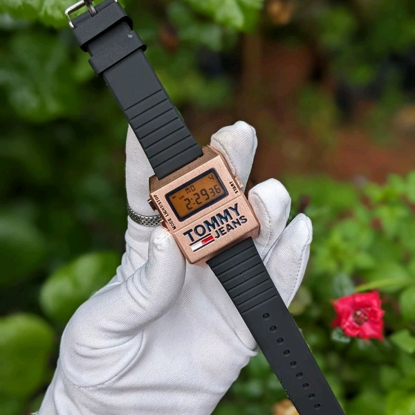 Digital Trending Best Quality Watch With High Quality Strap Best finishing Body & Case - SRTH6
