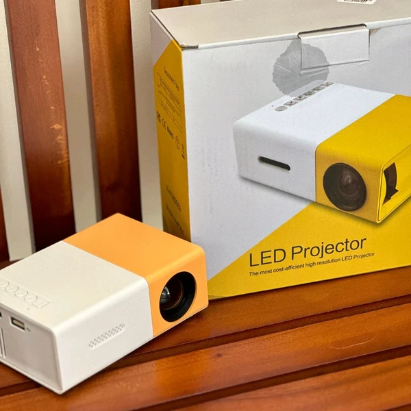 Mini Projector, Portable Movie Projector, Smart Home Projector