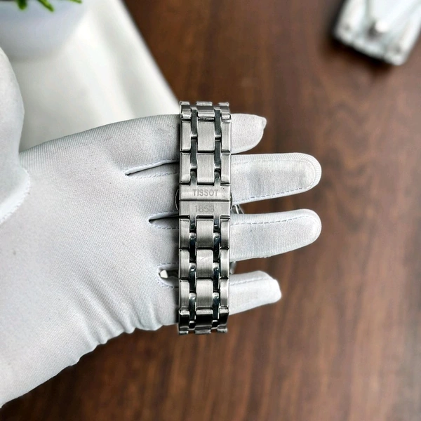Analog Chronograph Top Quality Collection With High Quality Strap Best finishing Body & Case - SRTC2