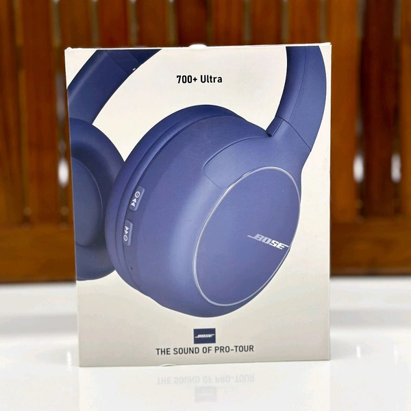 700 + Ultra Best Quality Headphones, Wireless And Connected With iOS & Android