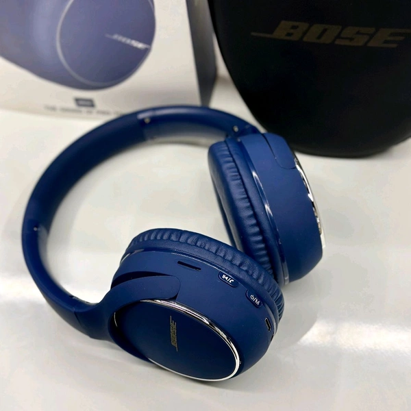 700 + Ultra Best Quality Headphones, Wireless And Connected With iOS & Android