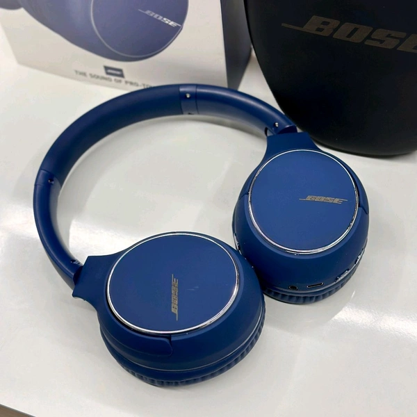 700 + Ultra Best Quality Headphones, Wireless And Connected With iOS & Android