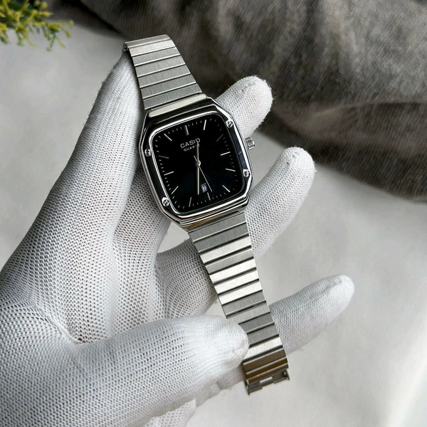 Analog Quartz Movement Watch Best Quality Collection With High Quality Silicon Strap - SRC3