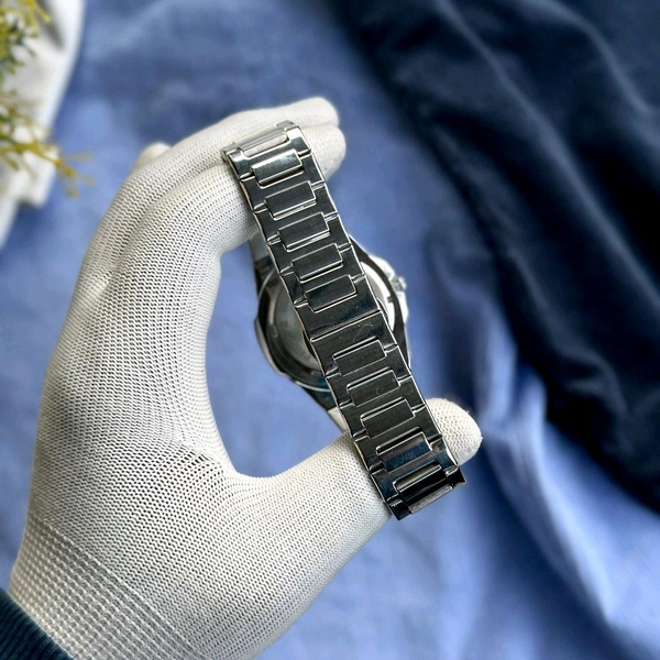 Analog High Quality Quartz Movement Watch Collection With High Quality Strap Best finishing Body & Case - SRP2