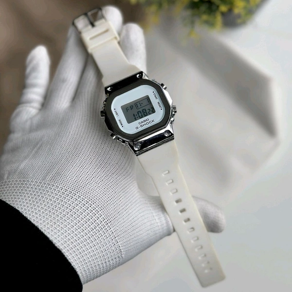 Digital Most Demanded Trending Digital Watch With High Quality Strap Best finishing Body & Case - SRD3