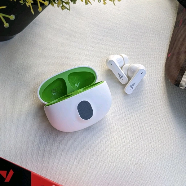 Bluetooth Truly Wireless In Ear Earbuds With Mic