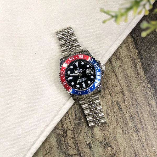 Analog High Quality Quartz Movement Watch Collection With High Quality Strap Best finishing Body & Case