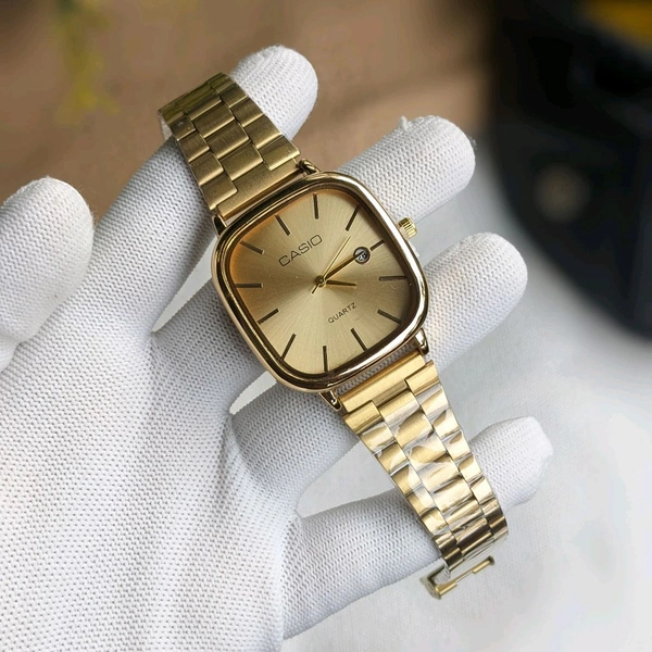 Analog High Quality Quartz Movement Watch Collection With High Quality Strap Best finishing Body & Case - Gold