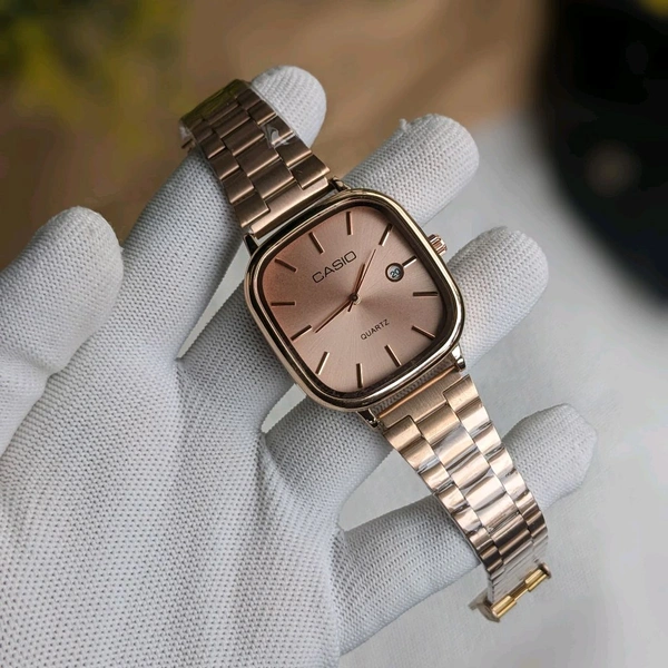 Analog High Quality Quartz Movement Watch Collection With High Quality Strap Best finishing Body & Case - SRG3